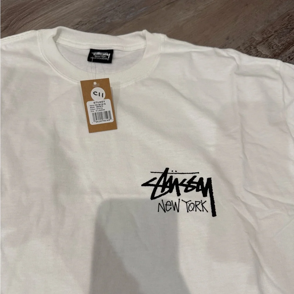 New stussy T shirt - Picture 2 of 4